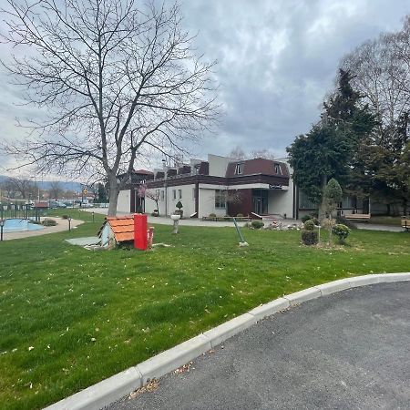 Prenociste Gazela Bed & Breakfast Pirot Exterior foto