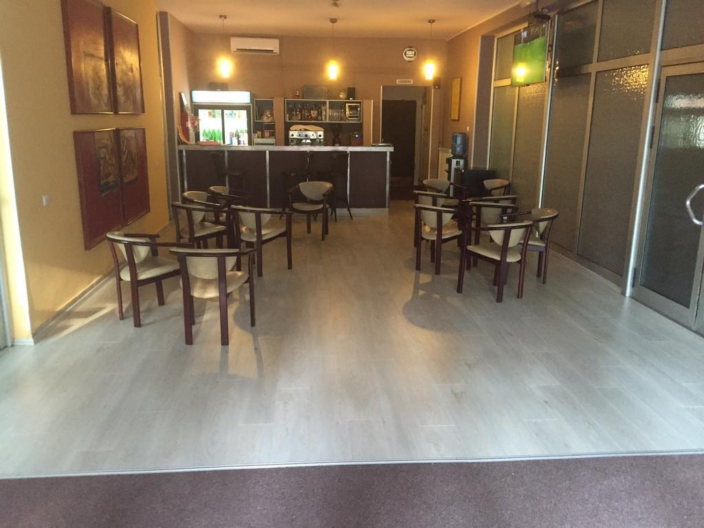 Prenociste Gazela Bed & Breakfast Pirot Exterior foto