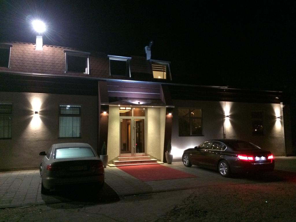 Prenociste Gazela Bed & Breakfast Pirot Exterior foto