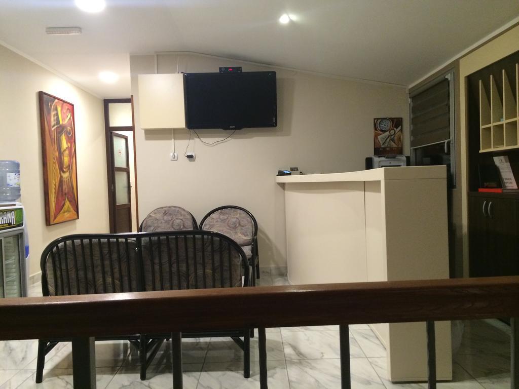 Prenociste Gazela Bed & Breakfast Pirot Exterior foto