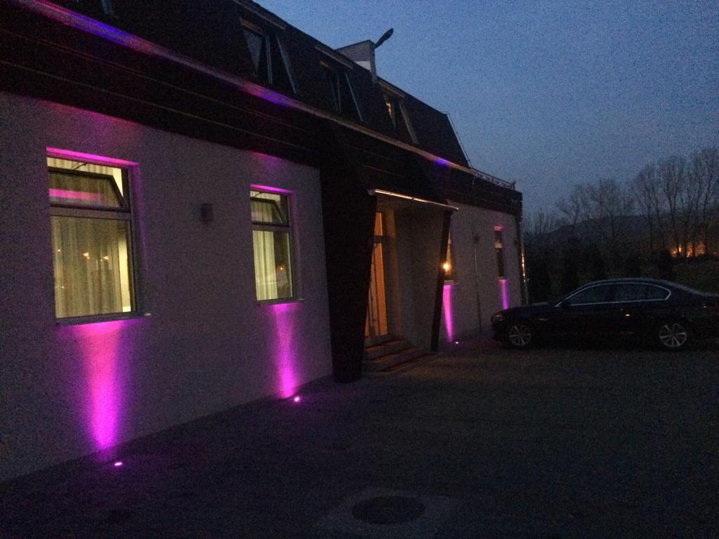 Prenociste Gazela Bed & Breakfast Pirot Exterior foto