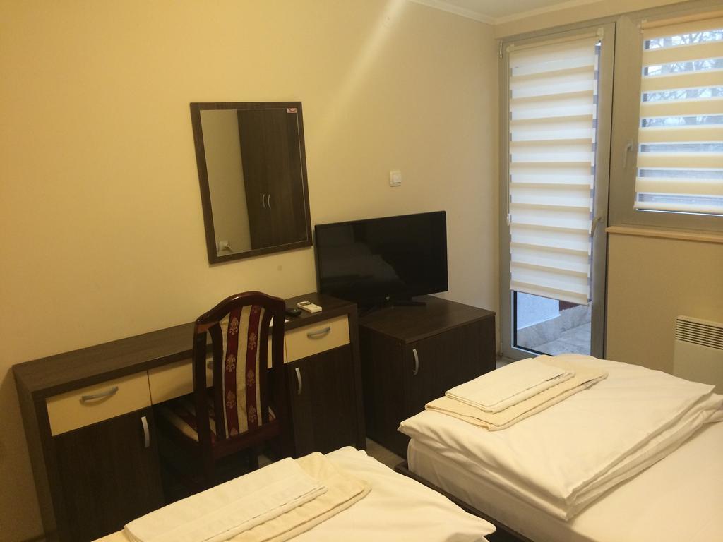 Prenociste Gazela Bed & Breakfast Pirot Cameră foto