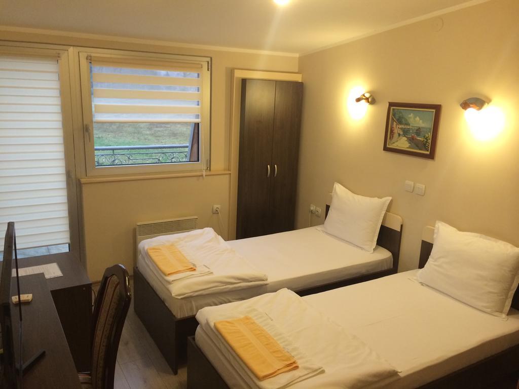 Prenociste Gazela Bed & Breakfast Pirot Cameră foto